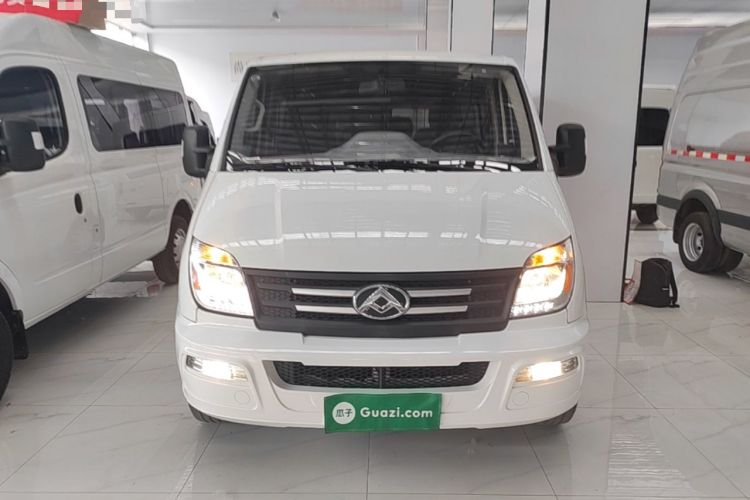 Used SAIC MAXUS Xintu V80 2021 2.0T AMT Classic Aoyuntong Short Wheelbase Ultra-Low Roof 5/6-Seater Front