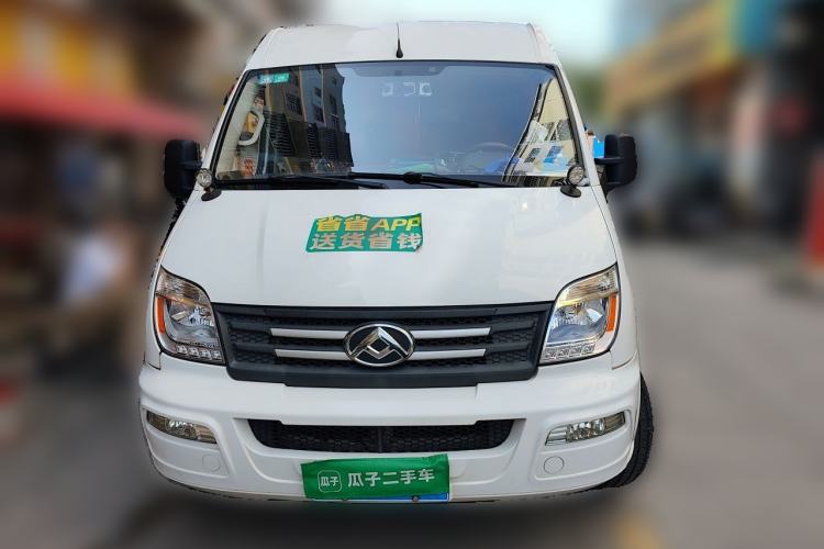 Used SAIC MAXUS Xintu V80 2021 2.0T AMT Classic Aoyuntong 127 PS Mid-axle Mid-roof 6/7/8/9-Seater Front