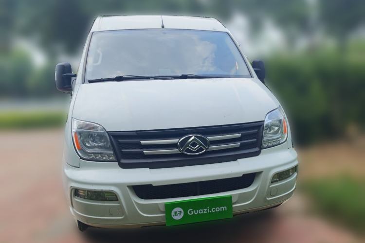 Used SAIC MAXUS Xintu V80 2021 2.0T Manual Classic Aoyuntong 139 PS Mid-axle Mid-roof 6/7/8/9-Seater Front