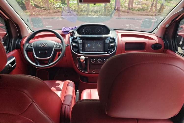 Used SAIC MAXUS Xintu V80 2021 2.0T Manual Classic Aoyuntong Long Wheelbase Mid-Roof 6/7/8/9-Seater Headliner