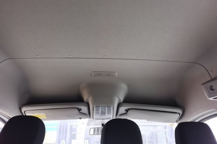 Used SAIC MAXUS Xintu V80 2021 2.0T PLUS AMT Aoyuntong Short-Wheelbase Mid-Roof 5/6-Seater Headliner