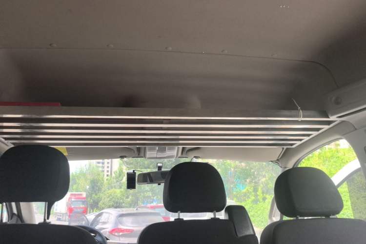 Used SAIC MAXUS Xintu V80 2021 2.0T Manual Classic Aoyuntong 127 PS Mid-axle Mid-roof 6/7/8/9-Seater Headliner