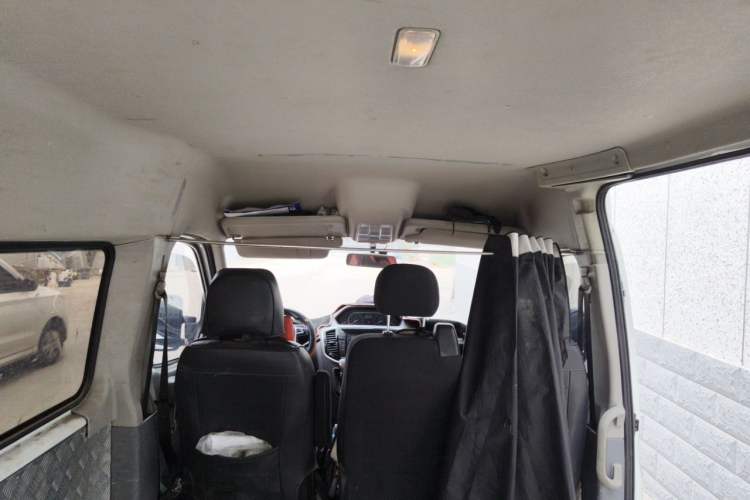 Used SAIC MAXUS Xintu V80 2021 2.0T Manual Classic Aoyuntong Long Wheelbase Mid-Roof 6/7/8/9-Seater Headliner