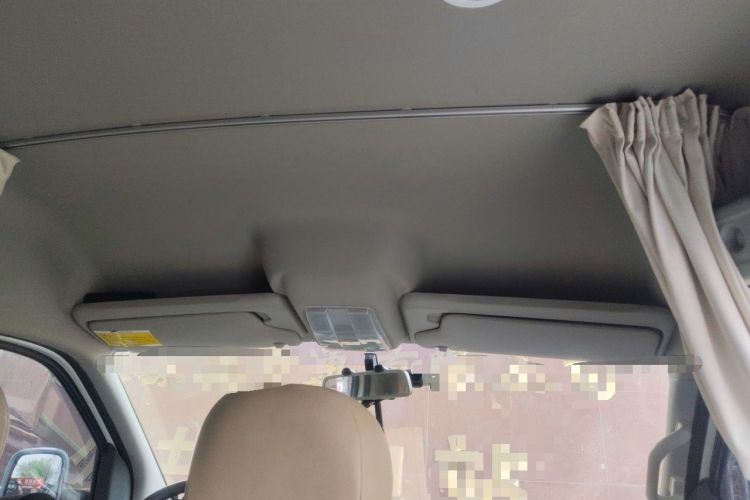 Used SAIC MAXUS Xintu V80 2021 2.0T PLUS AMT Aoyuntong Short-Wheelbase Mid-Roof 5/6-Seater Headliner
