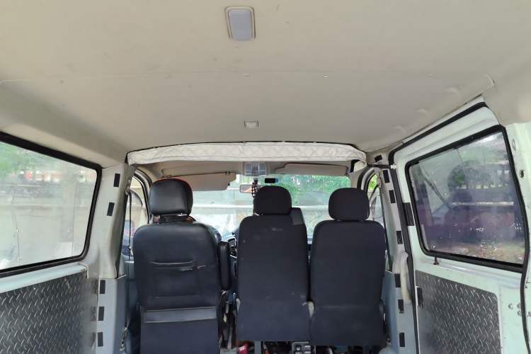 Used SAIC MAXUS Xintu V80 2021 2.0T City Distribution King 10th Anniversary Edition Headliner