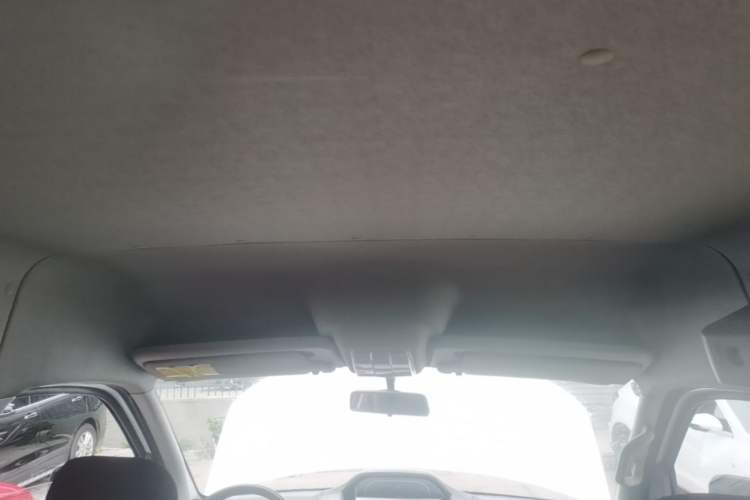 Used SAIC MAXUS Xintu V80 2021 2.0T Manual Classic Aoyuntong Short Wheelbase Mid-Roof 5/6-Seater Headliner