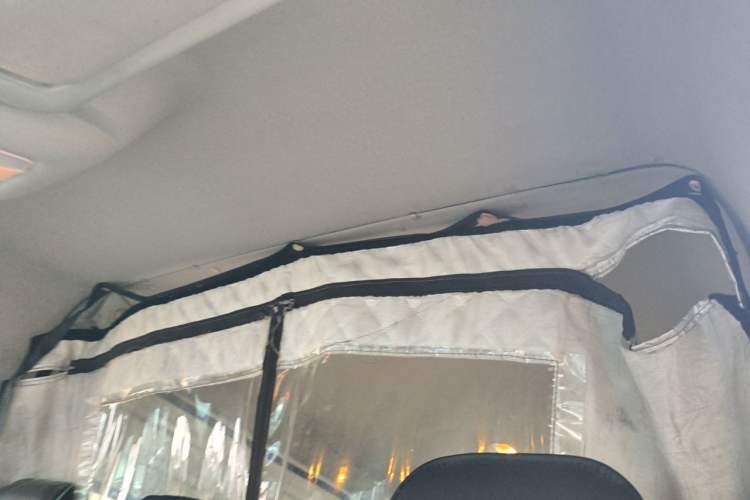 Used SAIC MAXUS Xintu V80 2021 2.0T Manual Classic Aoyuntong Long Wheelbase Mid-Roof 6/7/8/9-Seater Headliner