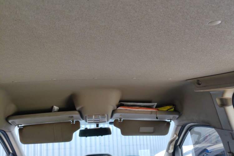 Used SAIC MAXUS Xintu V80  Headliner