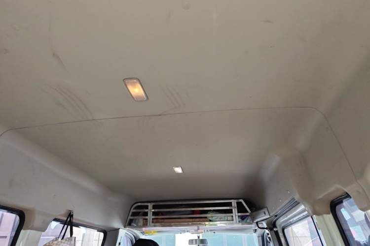 Used SAIC MAXUS Xintu V80 2021 2.0T Manual Classic Aoyuntong 127 PS Mid-axle Mid-roof 6/7/8/9-Seater Headliner