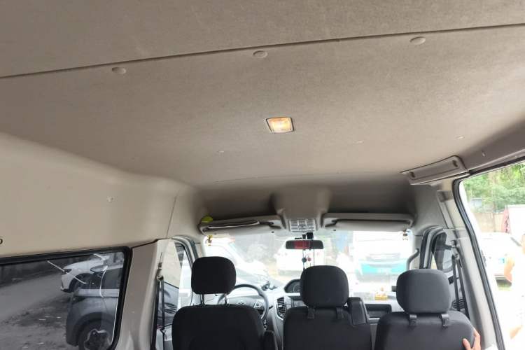 Used SAIC MAXUS Xintu V80 2021 2.0T Manual Classic Aoyuntong Long Wheelbase Mid-Roof 6/7/8/9-Seater Headliner