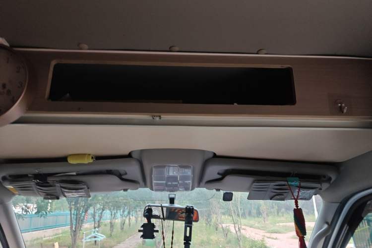 Used SAIC MAXUS Xintu V80  Headliner
