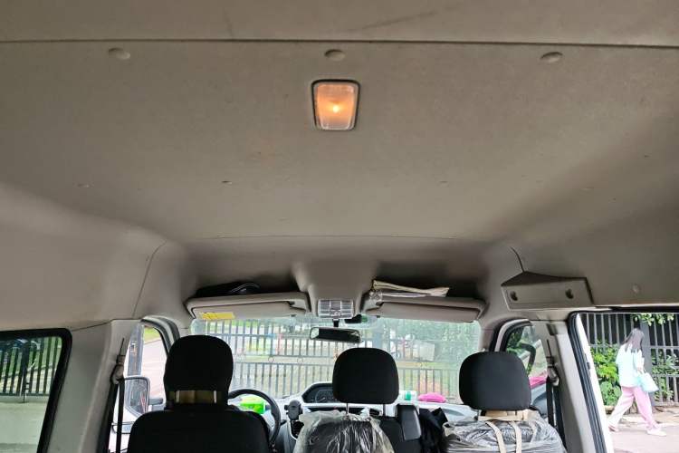 Used SAIC MAXUS Xintu V80 2021 2.0T Manual Classic Aoyuntong Short Wheelbase Mid-Roof 5/6-Seater Headliner