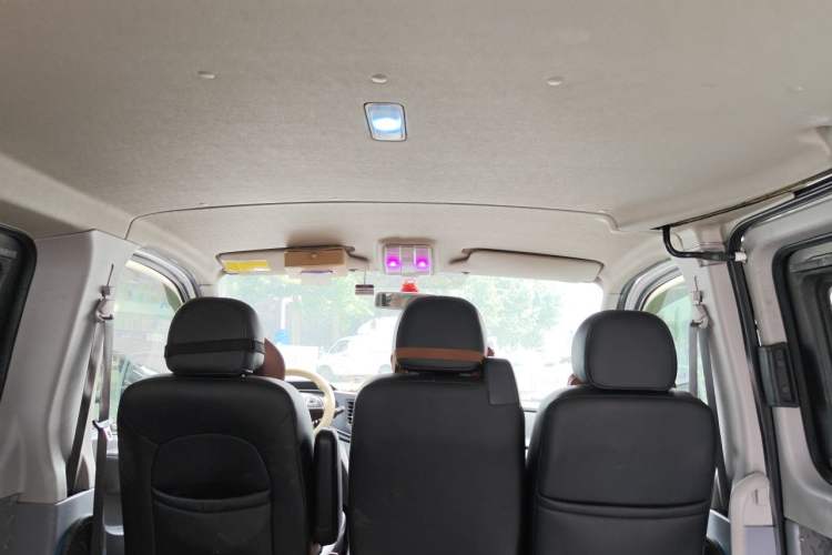 Used SAIC MAXUS Xintu V80 2021 2.0T PLUS Manual City Edition Short Wheelbase Ultra-Low Roof 5/6 Seats Headliner