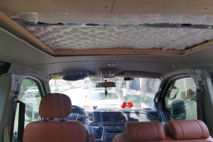 Used SAIC MAXUS Xintu V80  Headliner