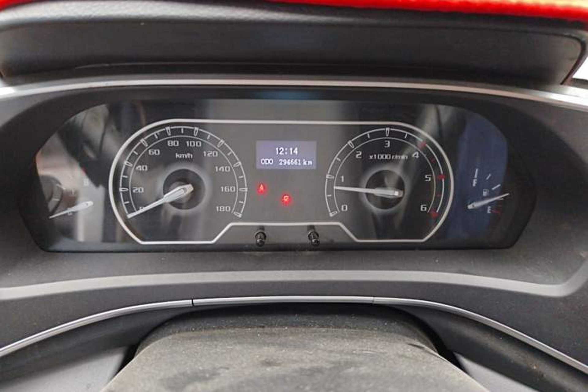 Used SAIC MAXUS Xintu V80 2021 2.0T PLUS Manual Aoyuntong Short Wheelbase Mid-Roof 5/6-Seater Instrument Cluster