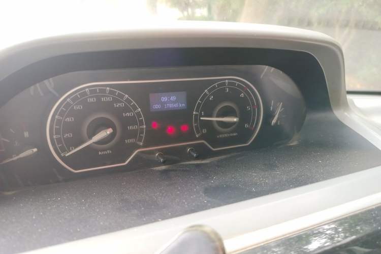 Used SAIC MAXUS Xintu V80  Instrument Cluster