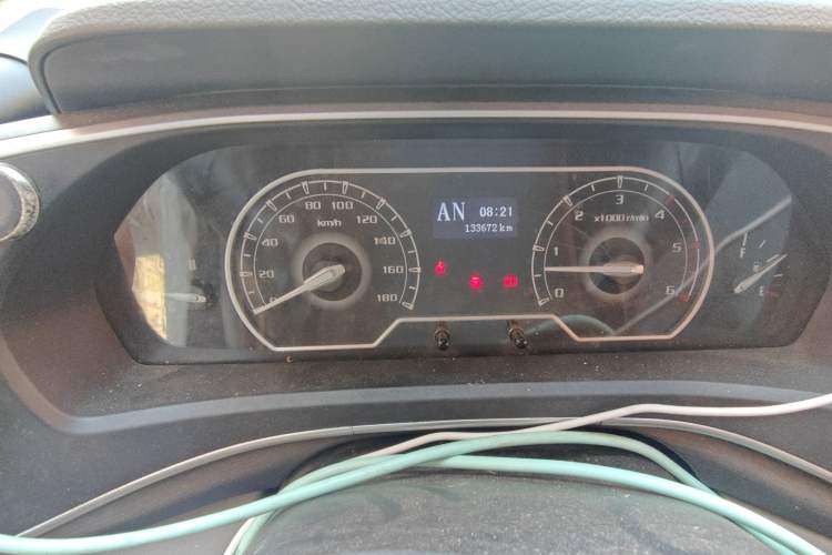 Used SAIC MAXUS Xintu V80 2021 2.0T PLUS AMT Aoyuntong Short-Wheelbase Mid-Roof 5/6-Seater Instrument Cluster