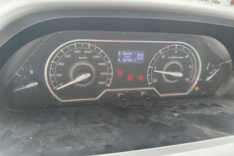 Used SAIC MAXUS Xintu V80 2021 2.0T Manual Classic Aoyuntong Short Wheelbase Mid-Roof 5/6-Seater Instrument Cluster