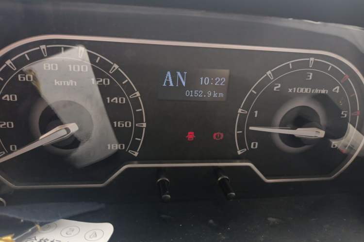 Used SAIC MAXUS Xintu V80 2021 2.0T PLUS AMT Business & Travel Long Wheelbase Mid-Roof 9-Seater Instrument Cluster