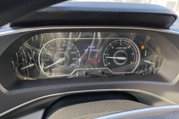 Used SAIC MAXUS Xintu V80 2021 2.0T PLUS Manual All-Around King Long Wheelbase Mid-Roof Variant with 6/7/8/9 Seats Instrument Cluster