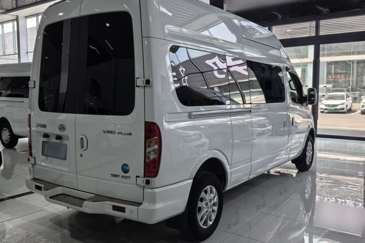 Used SAIC MAXUS Xintu V80 2021 2.0T PLUS AMT All-Rounder Long Wheelbase High-Roof 6/7/8/9-Seater Interior 7