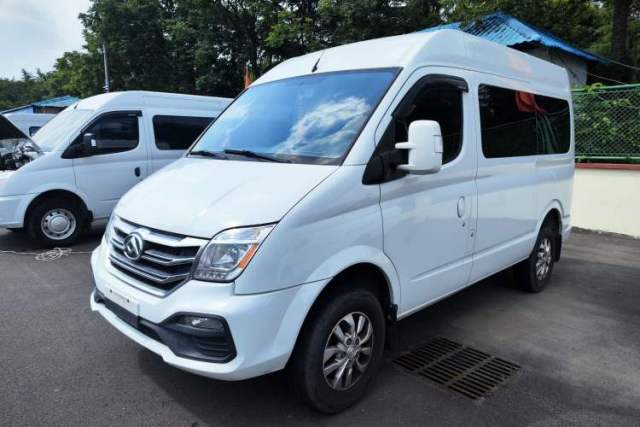 Used SAIC MAXUS Xintu V80 2021 2.0T AMT Classic Aoyuntong Short Wheelbase Mid-Roof 5/6-Seater