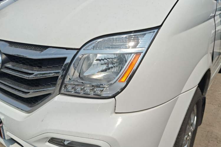 Used SAIC MAXUS Xintu V80 2021 2.0T PLUS AMT City Edition Short Wheelbase Ultra-Low Roof 5/6-Seater Left Front Headlight