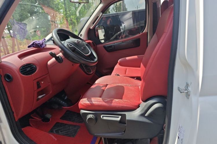Used SAIC MAXUS Xintu V80 2021 2.0T Manual Classic Aoyuntong Long Wheelbase Mid-Roof 6/7/8/9-Seater Left Front Seat