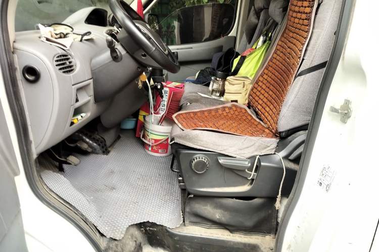 Used SAIC MAXUS Xintu V80  Left Front Seat