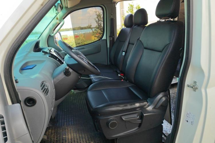 Used SAIC MAXUS Xintu V80  Left Front Seat