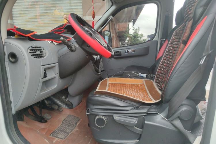 Used SAIC MAXUS Xintu V80 2021 2.0T Manual Classic Aoyuntong Long Wheelbase Mid-Roof 6/7/8/9-Seater Left Front Seat