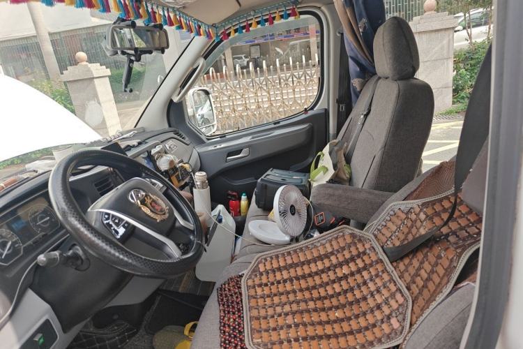 Used SAIC MAXUS Xintu V80 2021 2.0T PLUS AMT City Edition Short Wheelbase Ultra-Low Roof 5/6-Seater Left Front Seat