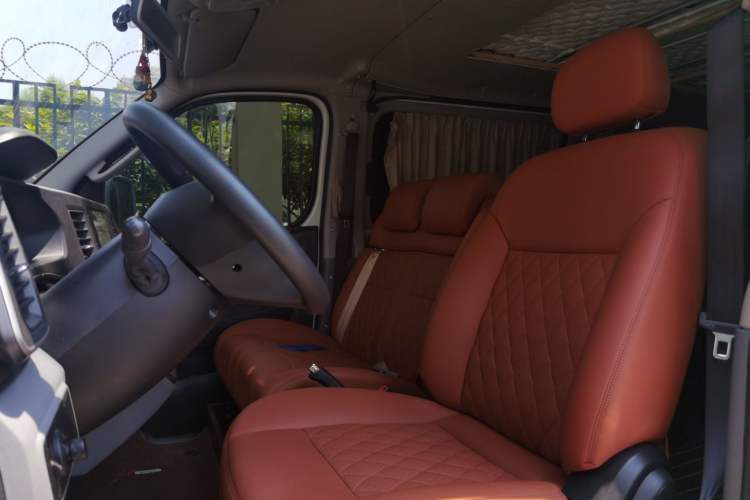 Used SAIC MAXUS Xintu V80  Left Front Seat
