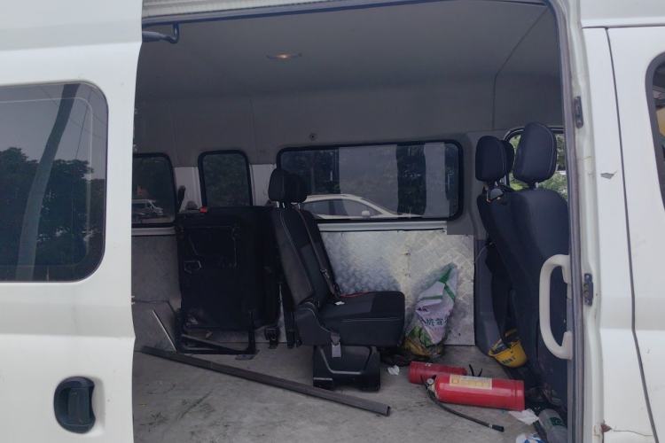 Used SAIC MAXUS Xintu V80  Left Rear Seat