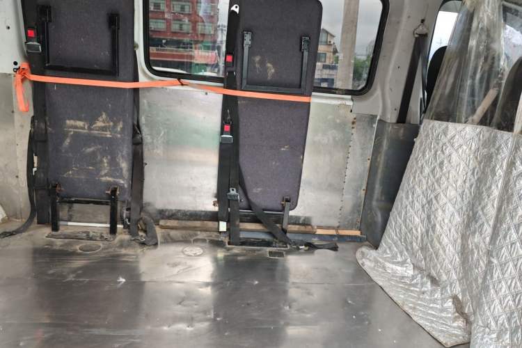 Used SAIC MAXUS Xintu V80 2021 2.0T Manual Classic Aoyuntong Long Wheelbase High-Roof 6/7/8/9-Seater Left Rear Seat