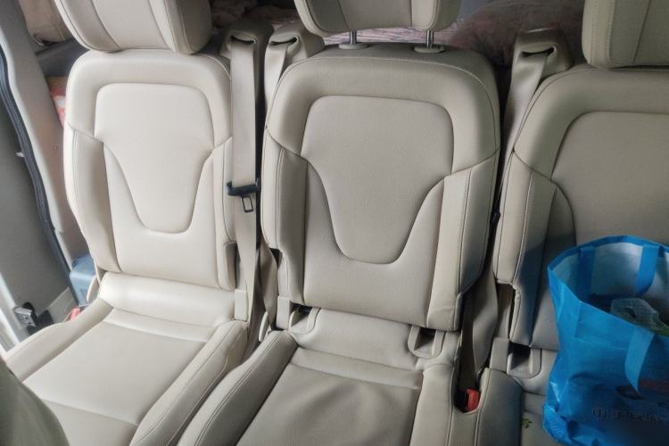 Used SAIC MAXUS Xintu V80 2021 2.0T PLUS AMT Aoyuntong Short-Wheelbase Mid-Roof 5/6-Seater Left Rear Seat