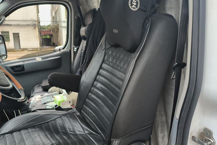 Used SAIC MAXUS Xintu V80 2021 2.0T Manual Classic Aoyuntong Long Wheelbase Mid-Roof 6/7/8/9-Seater Left Rear Seat