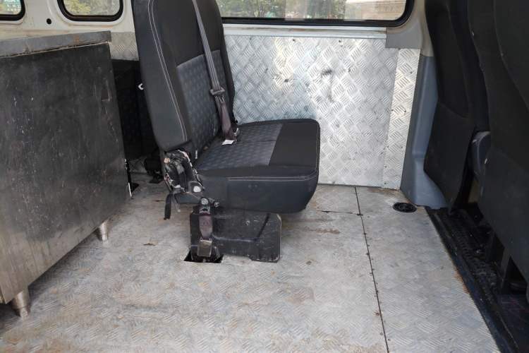 Used SAIC MAXUS Xintu V80  Left Rear Seat
