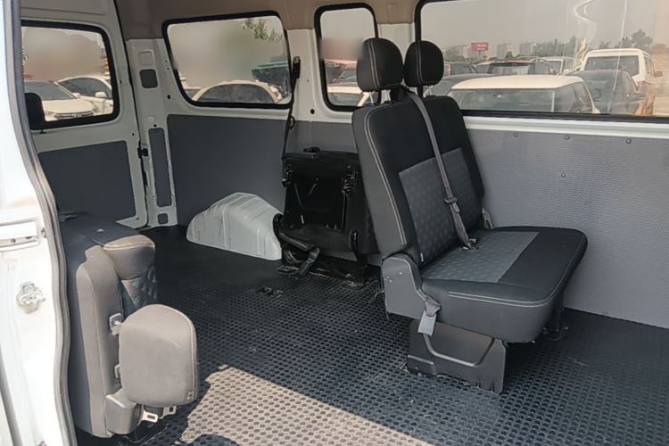 Used SAIC MAXUS Xintu V80 2021 2.0T Manual Classic Aoyuntong Long Wheelbase Mid-Roof 6/7/8/9-Seater Left Rear Seat