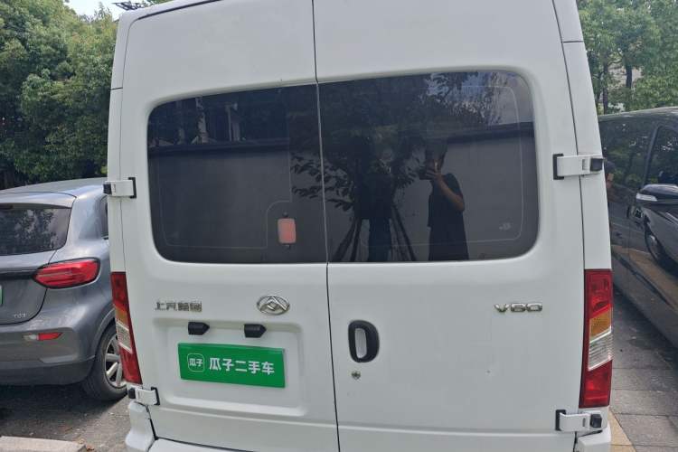 Used SAIC MAXUS Xintu V80 2021 2.0T Manual Classic Aoyuntong Long Wheelbase Mid-Roof 6/7/8/9-Seater Rear