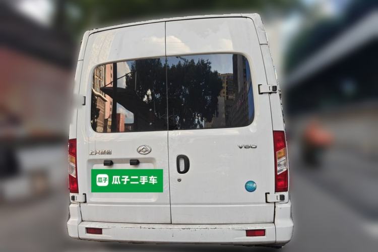 Used SAIC MAXUS Xintu V80 2021 2.0T Manual Classic Aoyuntong Short Wheelbase Mid-Roof 5/6-Seater Rear
