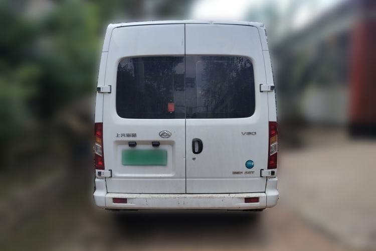Used SAIC MAXUS Xintu V80 2021 2.0T AMT Classic Aoyuntong Long Wheelbase Mid-Roof 6/7/8/9-Seater Rear