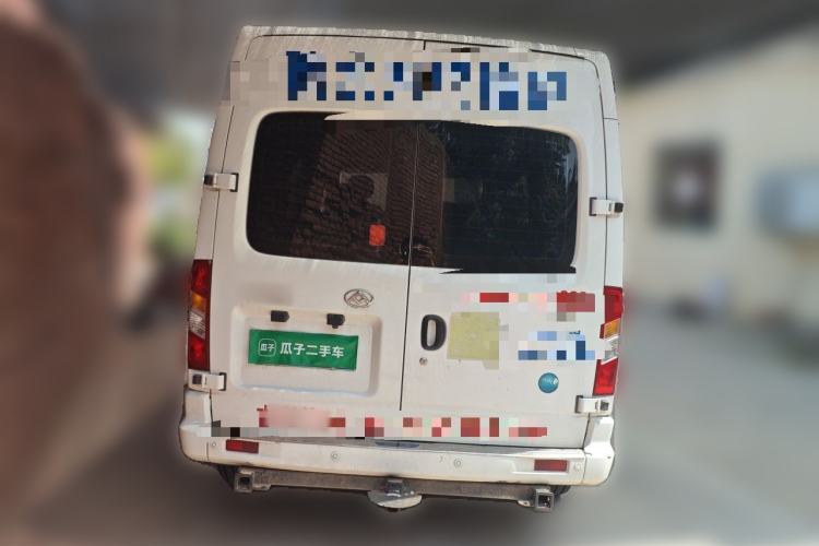 Used SAIC MAXUS Xintu V80 2021 2.0T Manual Classic Aoyuntong 127 PS Mid-axle Mid-roof 6/7/8/9-Seater Rear