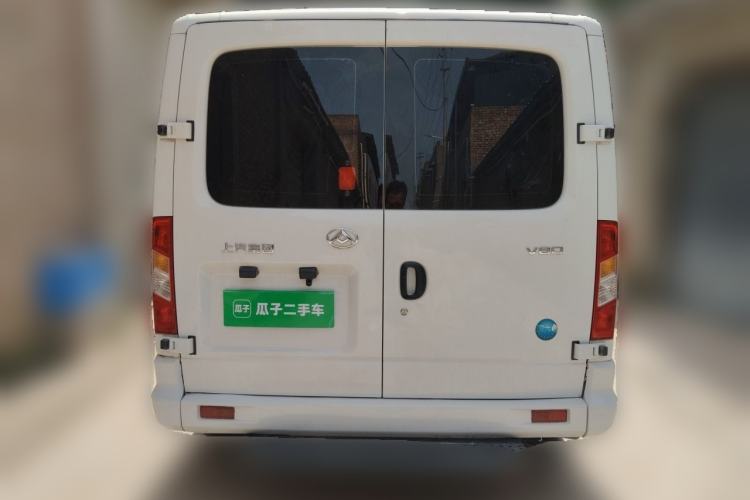Used SAIC MAXUS Xintu V80 2021 2.0T Manual Classic Aoyuntong Short Wheelbase Ultra-Low Roof 5/6-Seater Rear