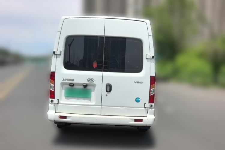 Used SAIC MAXUS Xintu V80 2021 2.0T Manual Classic Aoyuntong 127 PS Mid-axle Mid-roof 6/7/8/9-Seater Rear