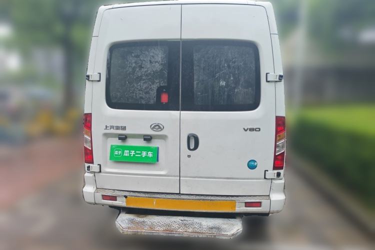 Used SAIC MAXUS Xintu V80 2021 2.0T Manual Classic City Delivery King Long Wheelbase High Roof 3 Seats Rear