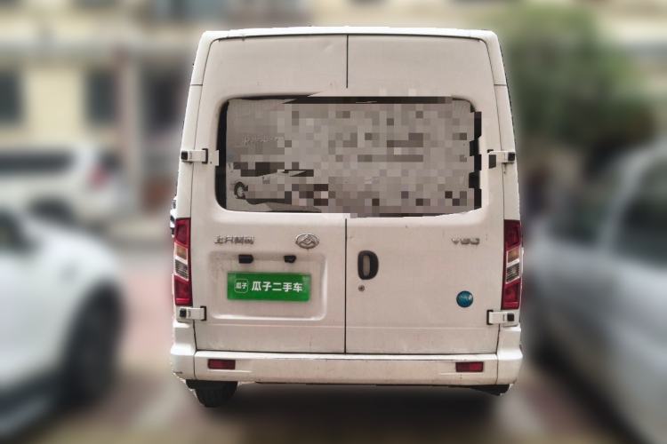 Used SAIC MAXUS Xintu V80 2021 2.0T Manual Classic Aoyuntong Long Wheelbase Mid-Roof 6/7/8/9-Seater Rear