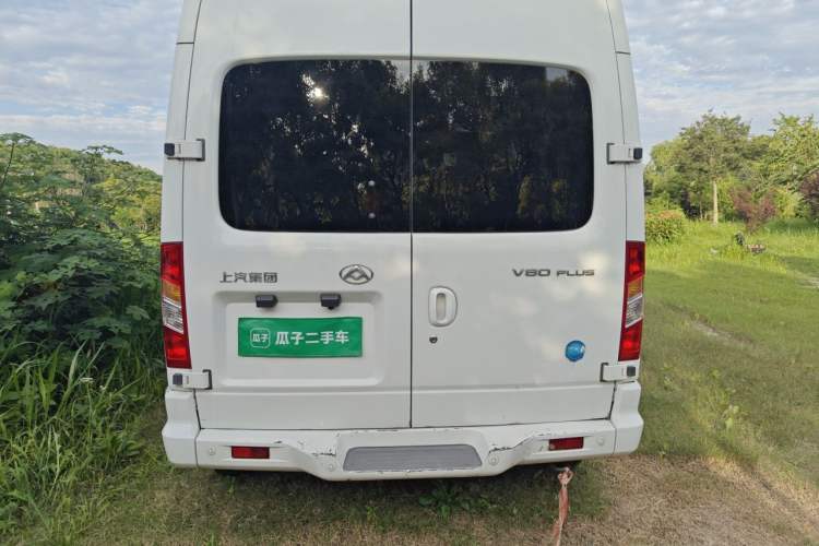 Used SAIC MAXUS Xintu V80 2021 2.0T PLUS Manual All-Around King Long Wheelbase Mid-Roof Variant with 6/7/8/9 Seats Rear