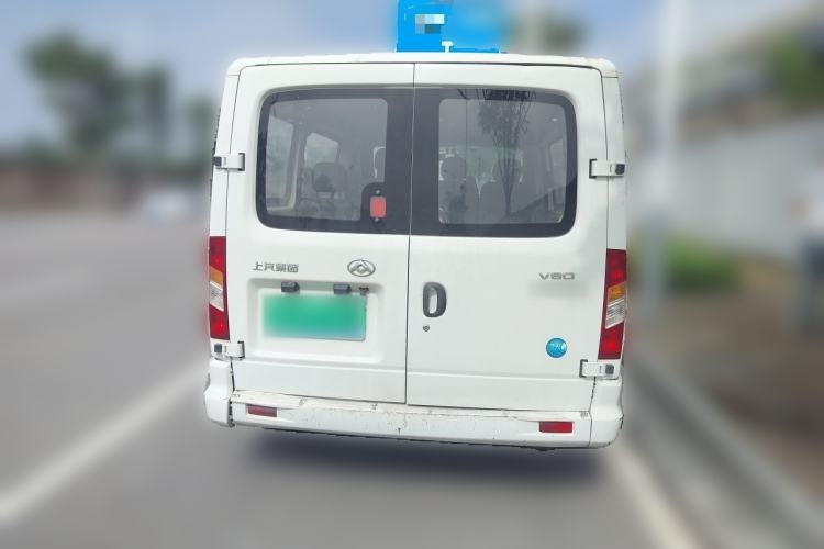 Used SAIC MAXUS Xintu V80 2021 2.0T Manual Classic Aoyuntong Short Wheelbase Ultra-Low Roof 5/6-Seater Rear