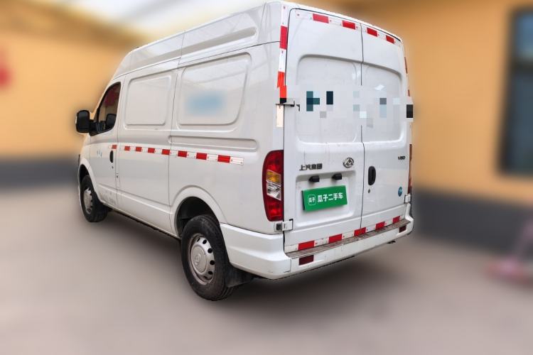 Used SAIC MAXUS Xintu V80 2021 2.0T Manual Classic City Delivery King Short Wheelbase Mid-Roof Design 3 Seats Rear Left 45 Deg